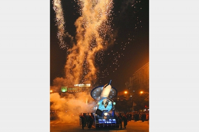2008年，“天通號”榮獲海寧市大型元宵燈會一等獎